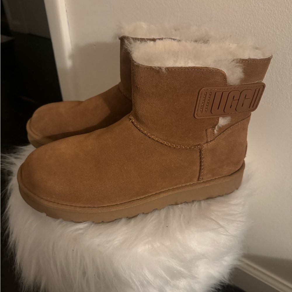 Ugg Mini Bailey Logo Strap Chestnut Boots - Picture 2 of 5